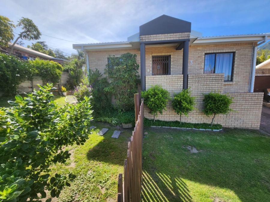 3 Bedroom Property for Sale in Bodorp Western Cape